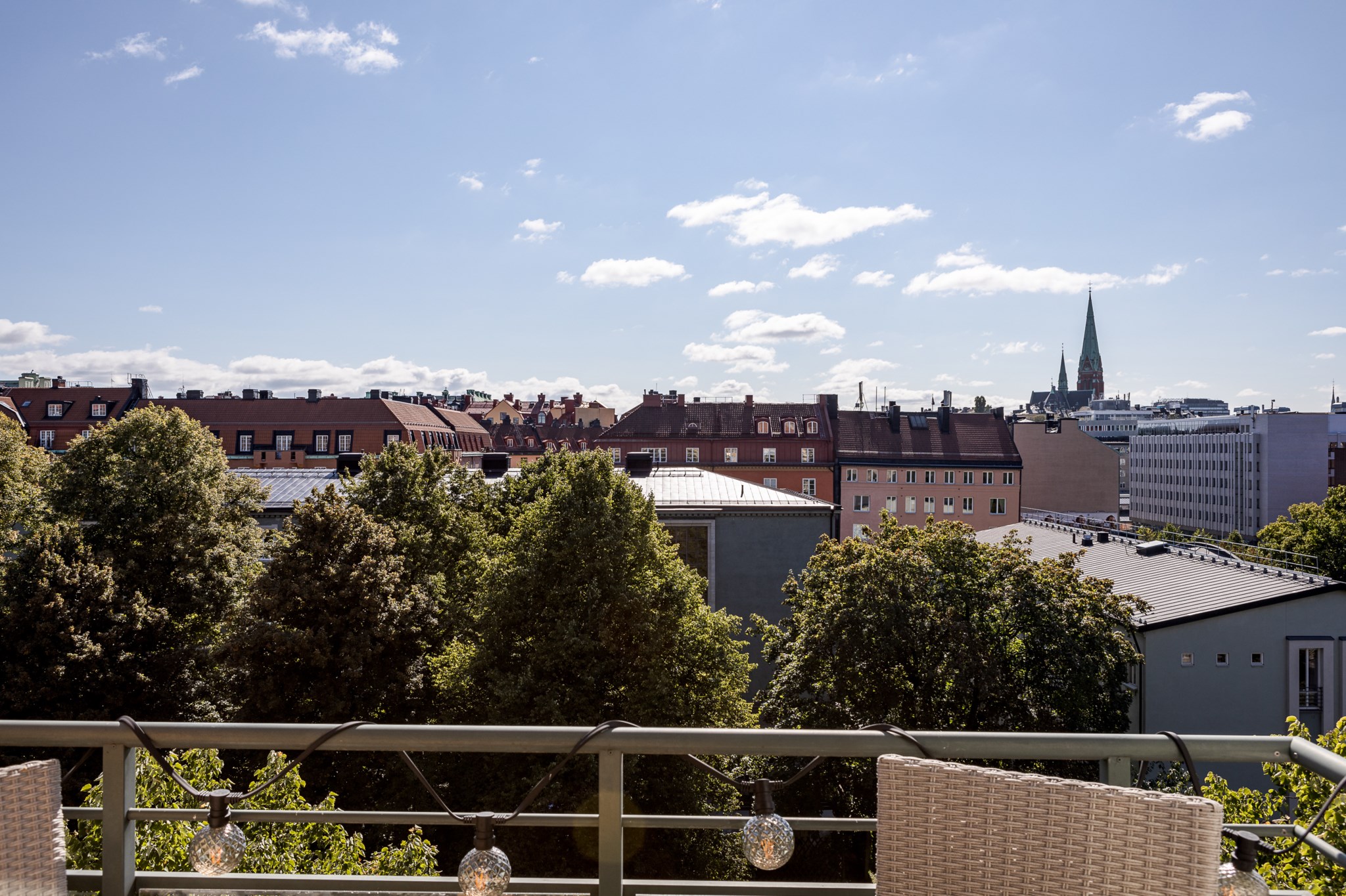 Balkong med utsikt över Ellen Keys park Birger Jarlsgatan 74, 7 tr