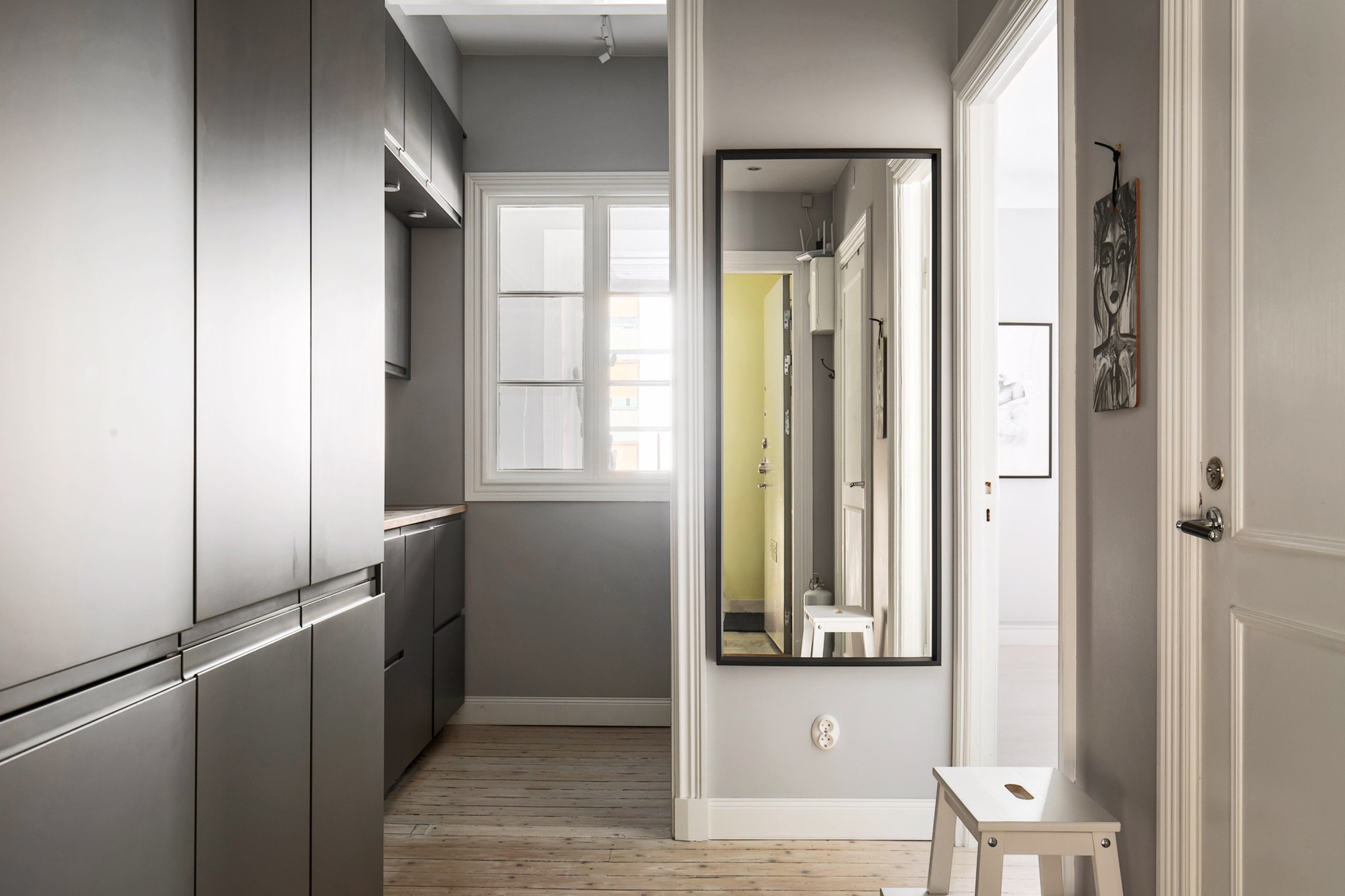 Hall med ypperlig förvaring Lindhagensgatan 55, 4tr