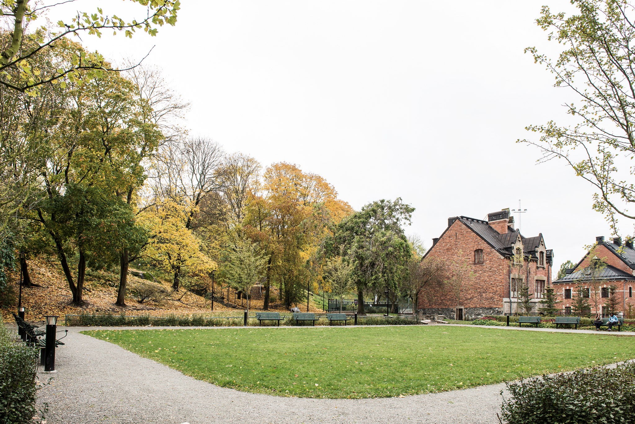 Grönskande omgivningar Roslagsgatan 51