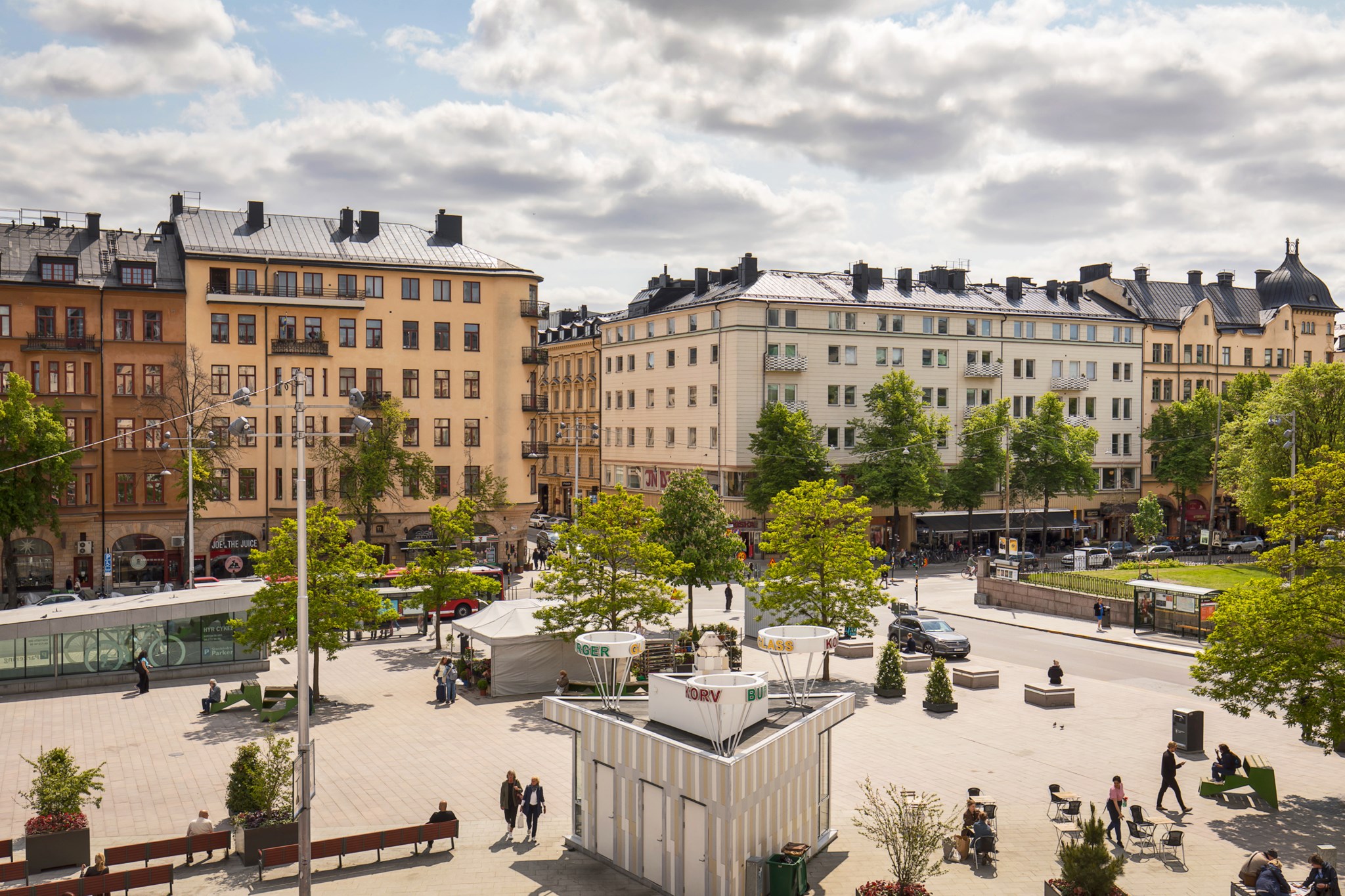 Utsikt från bostadens fönster Karlbergsvägen 14