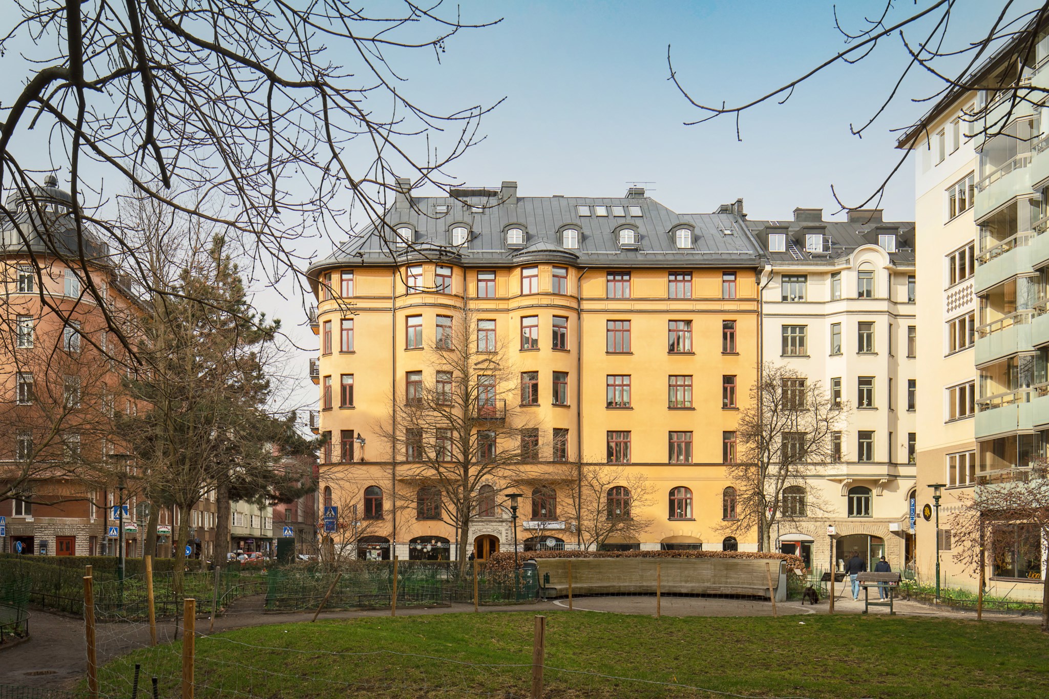 Fasad Roslagsgatan 11, 5 tr