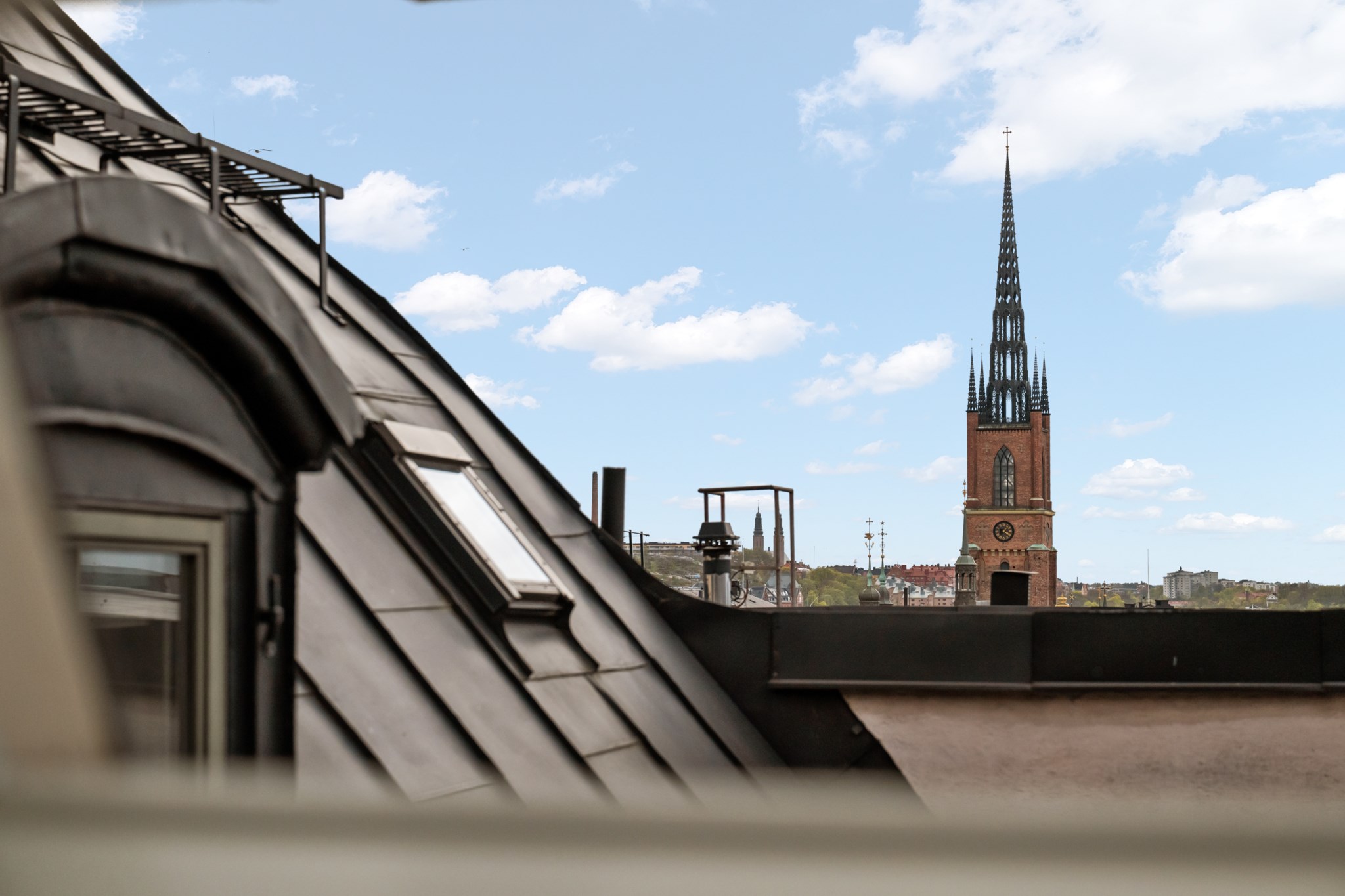 Utsikt från takfönster Storkyrkobrinken 3, vån 4 & 5