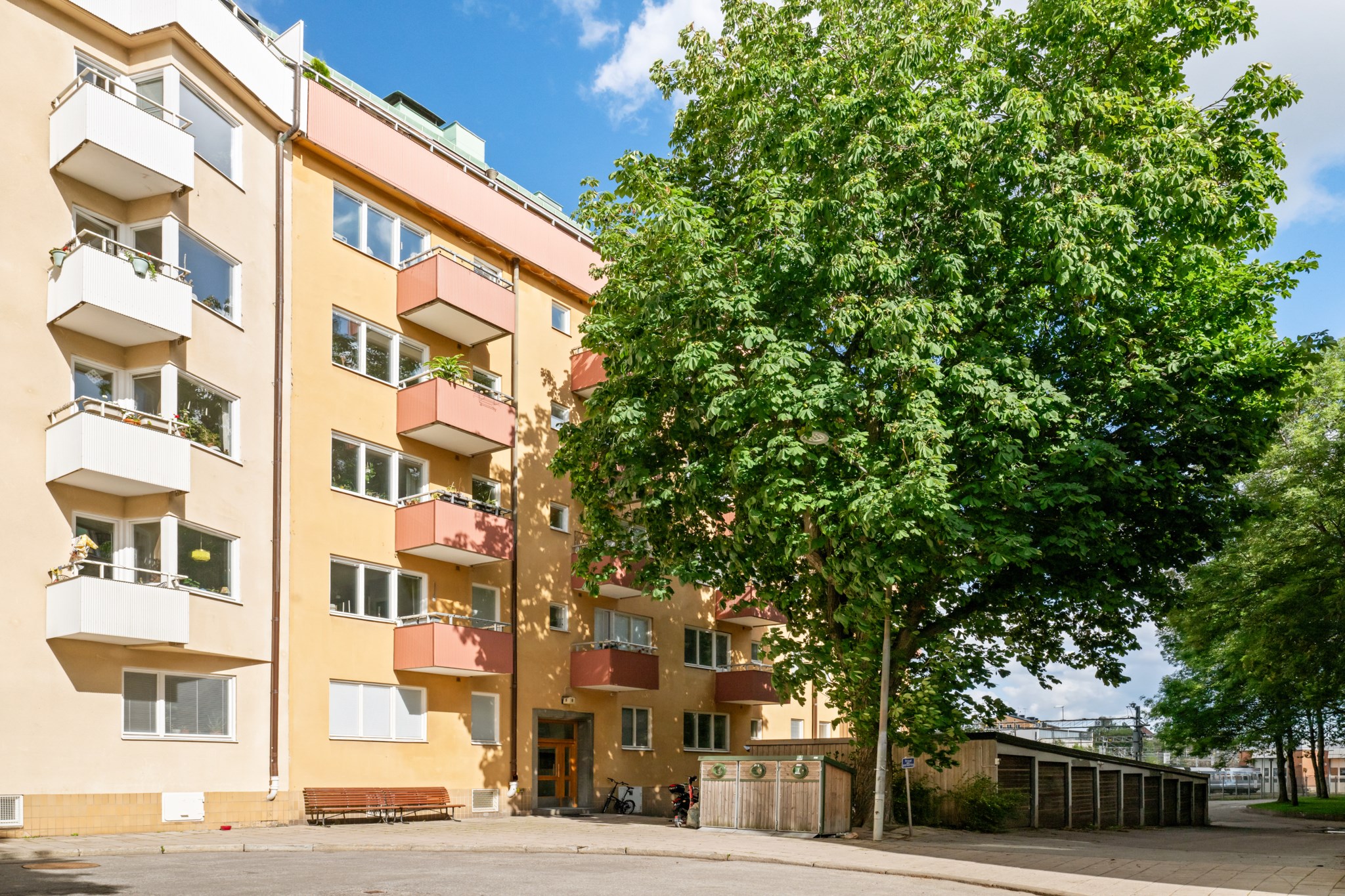 Fasad Körsbärsvägen 6, 2 tr