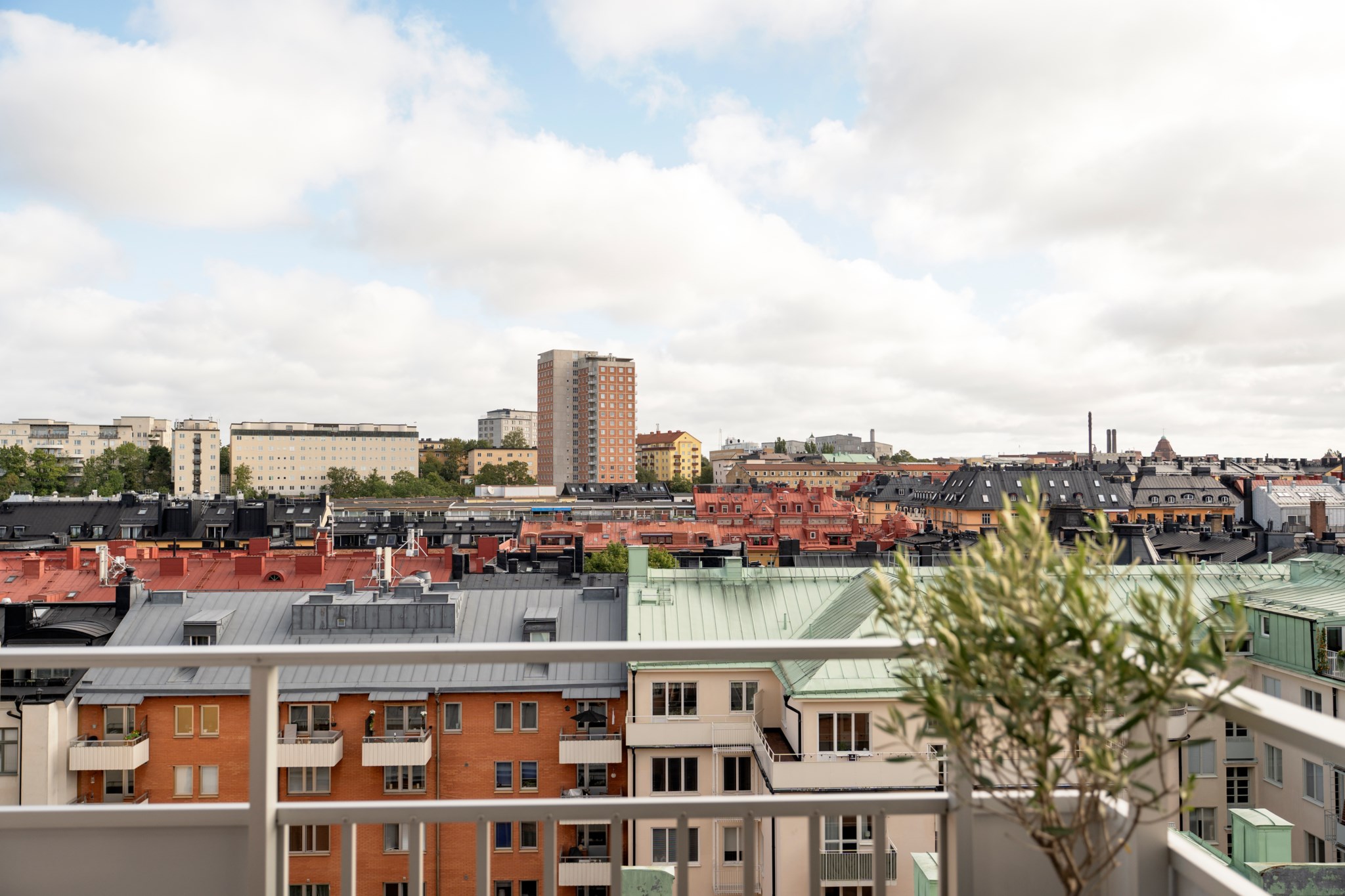 Balkong med fri utsikt Tulegatan 42, 6 tr