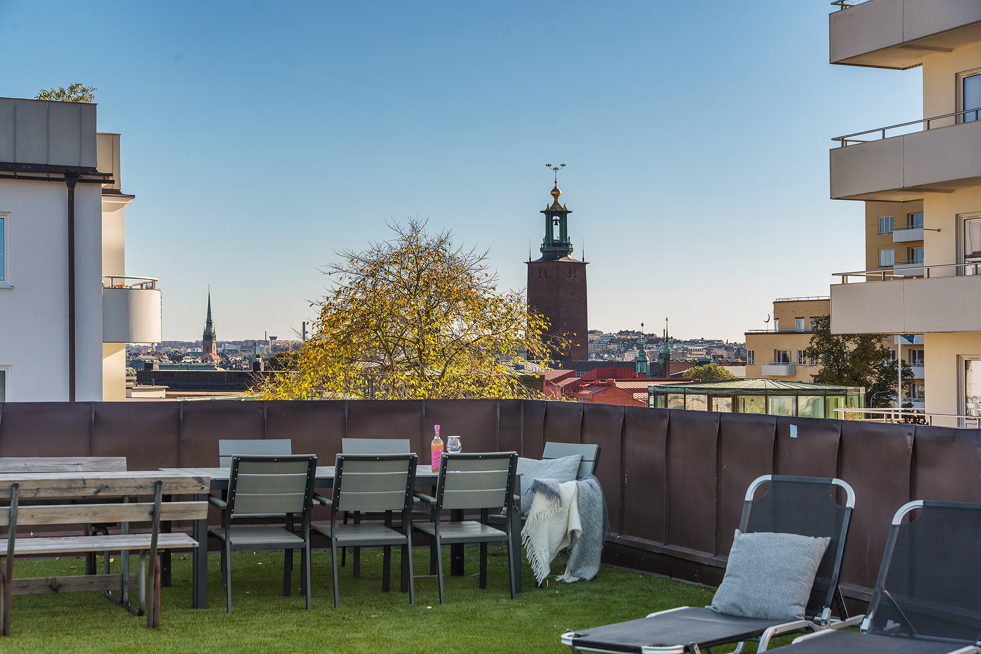 Takterrassen på Kungsholmsgatan 11 erbjuder hissnande cityvyer Kungsbro strand 25, 3tr