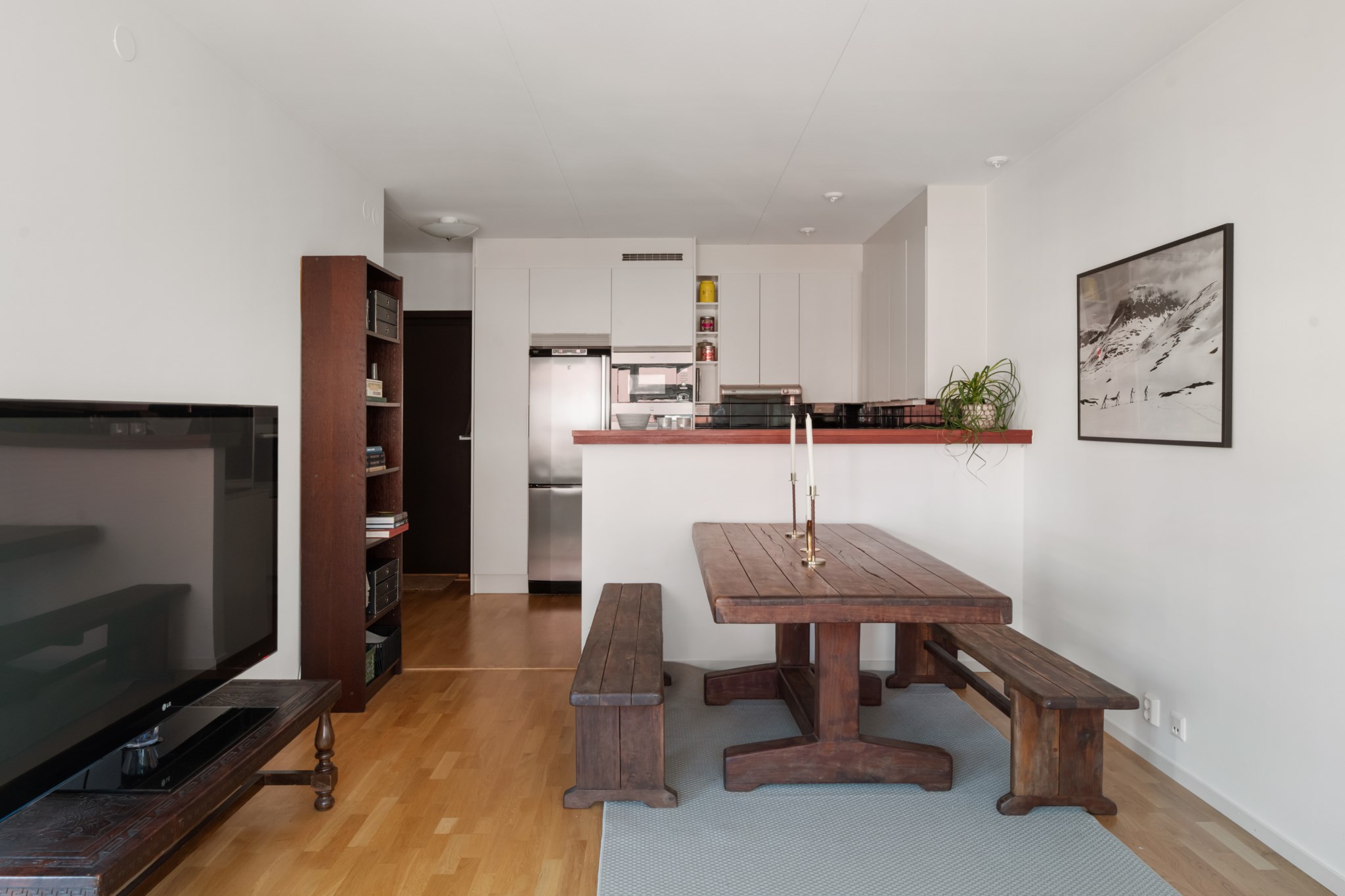 Sällskapsrum- plats för stort matbord Gröndalsvägen 111, 6 tr