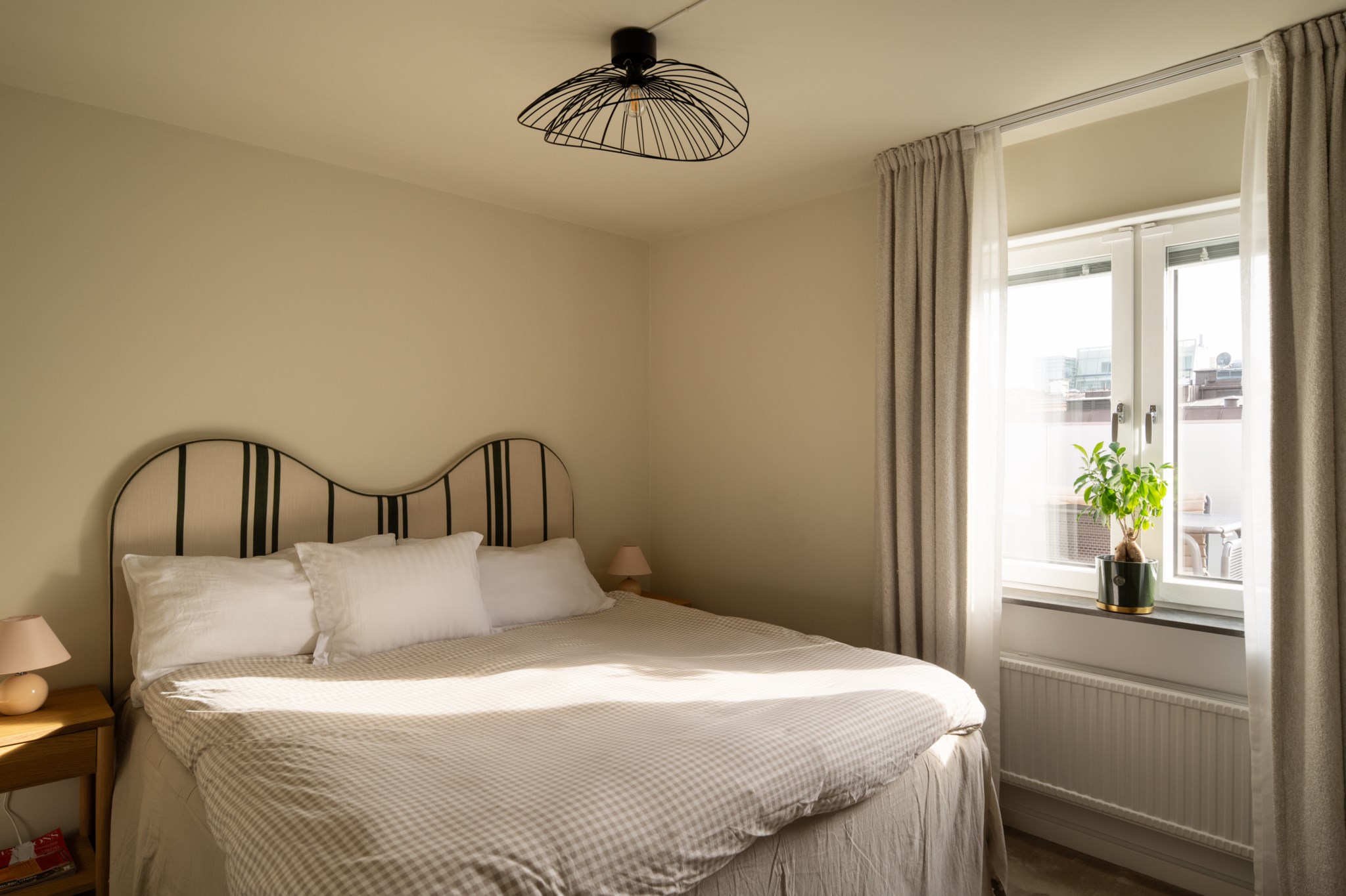 Master bedroom med luftkonditionering Regeringsgatan 70D, 5 tr