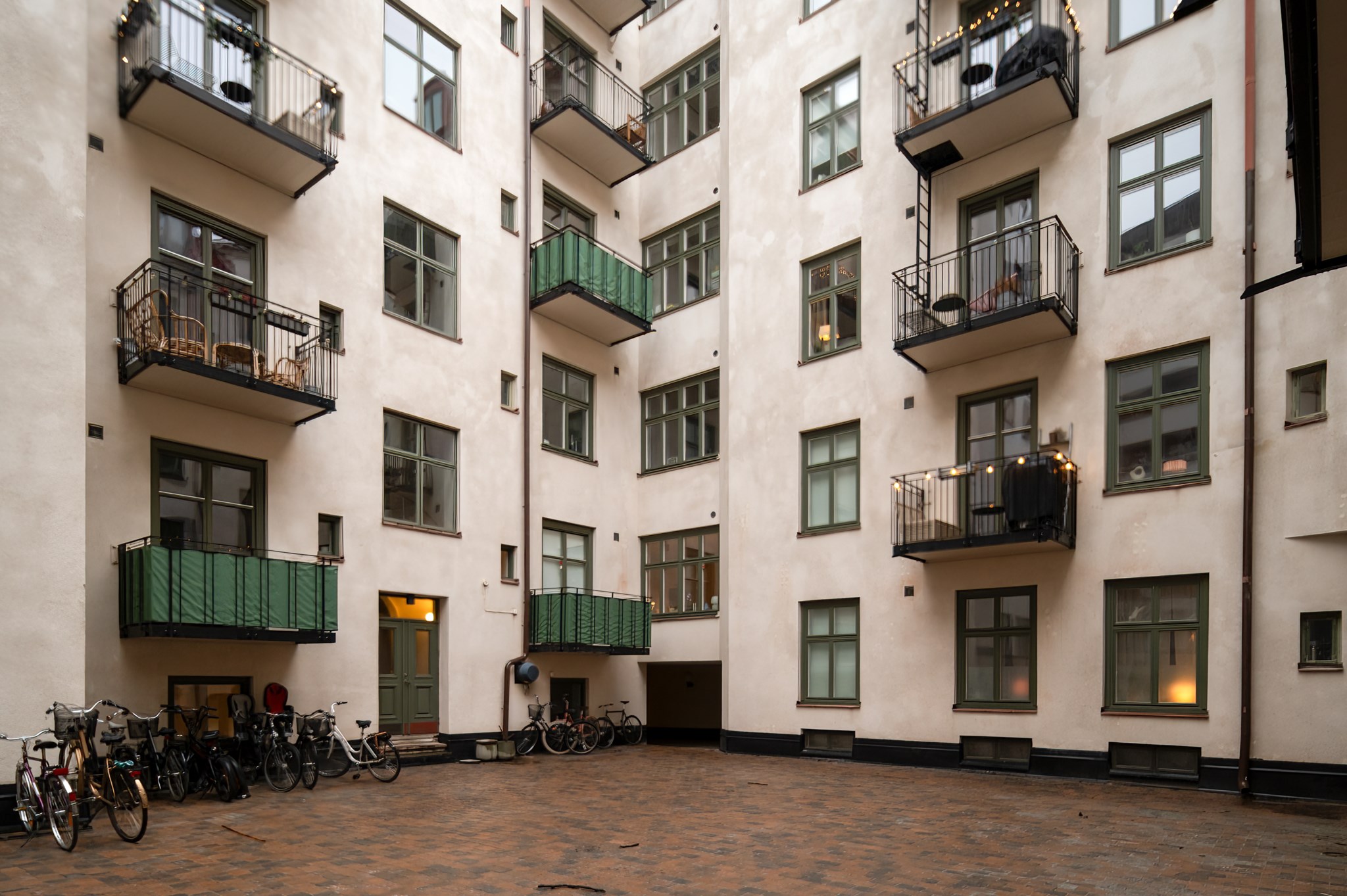 Nyrenoverad innergård Frejgatan 4, 1,5 tr