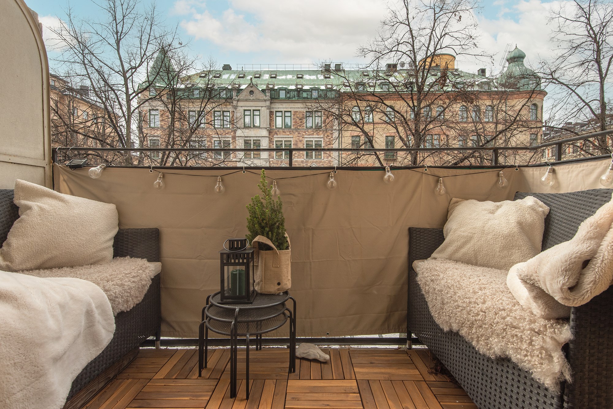 Mysig balkong i söder Karlavägen 73, 2 tr