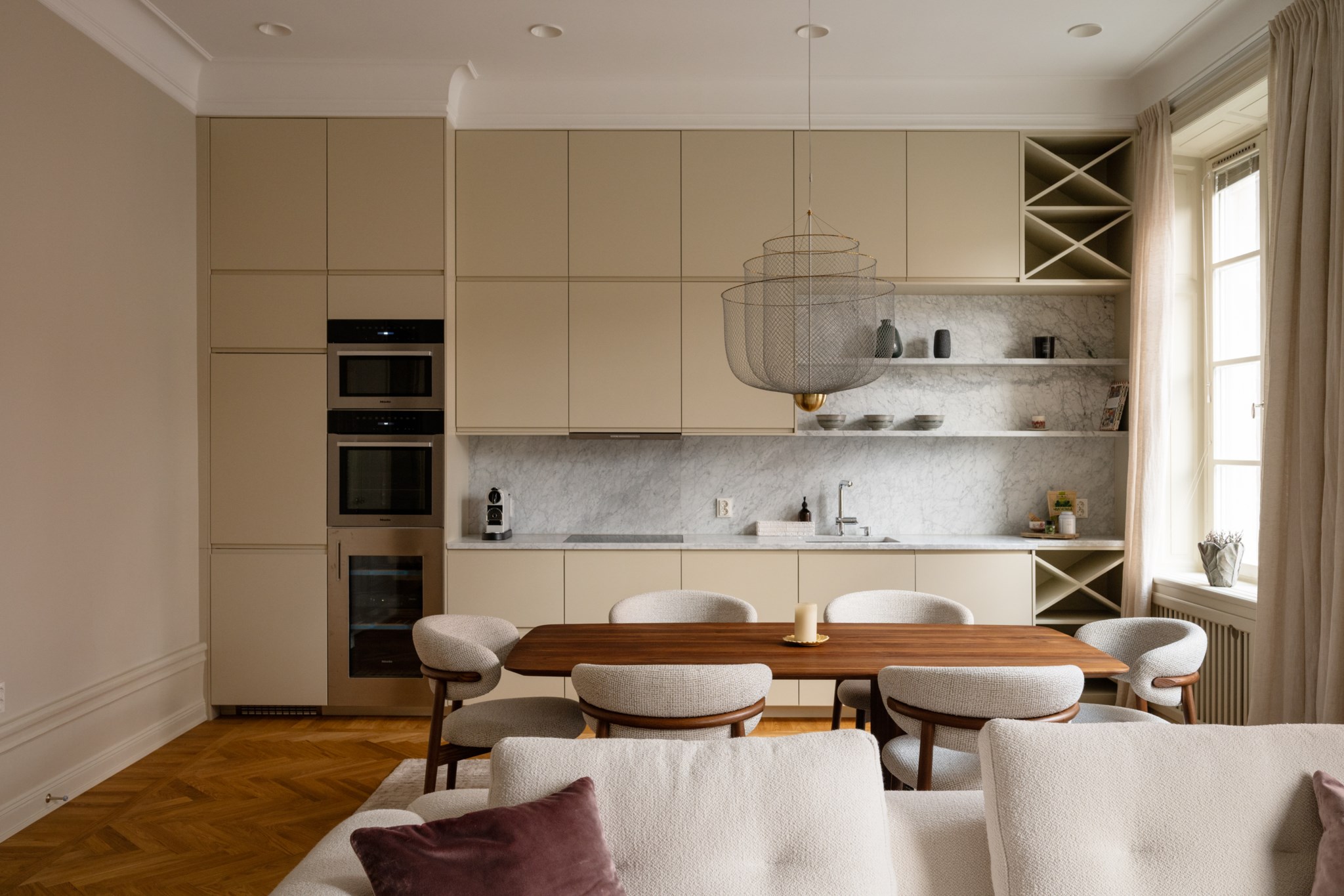 Kök i anslutning till sällskapsrum Floragatan 17A, 1 tr