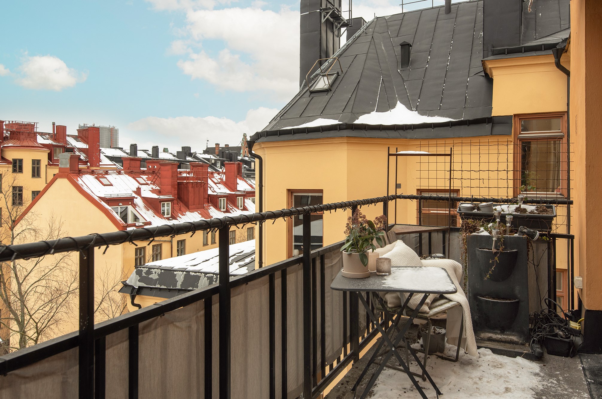 Solig balkong i väster Birger Jarlsgatan 119, 5 tr