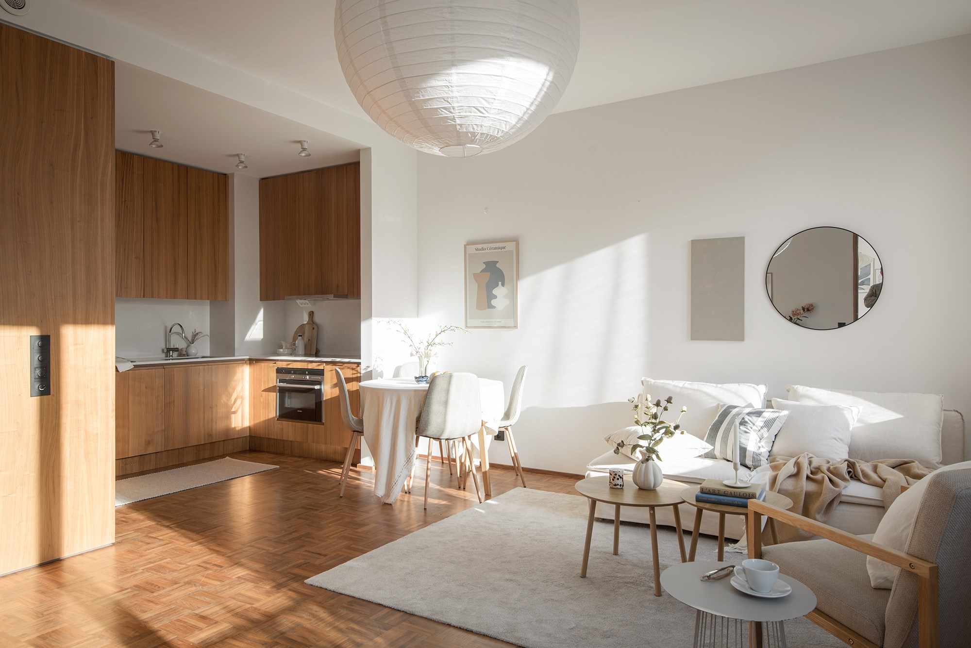 Öppen planlösning mellan kök och sällskapsrum Eastmansvägen 8B, 1 tr