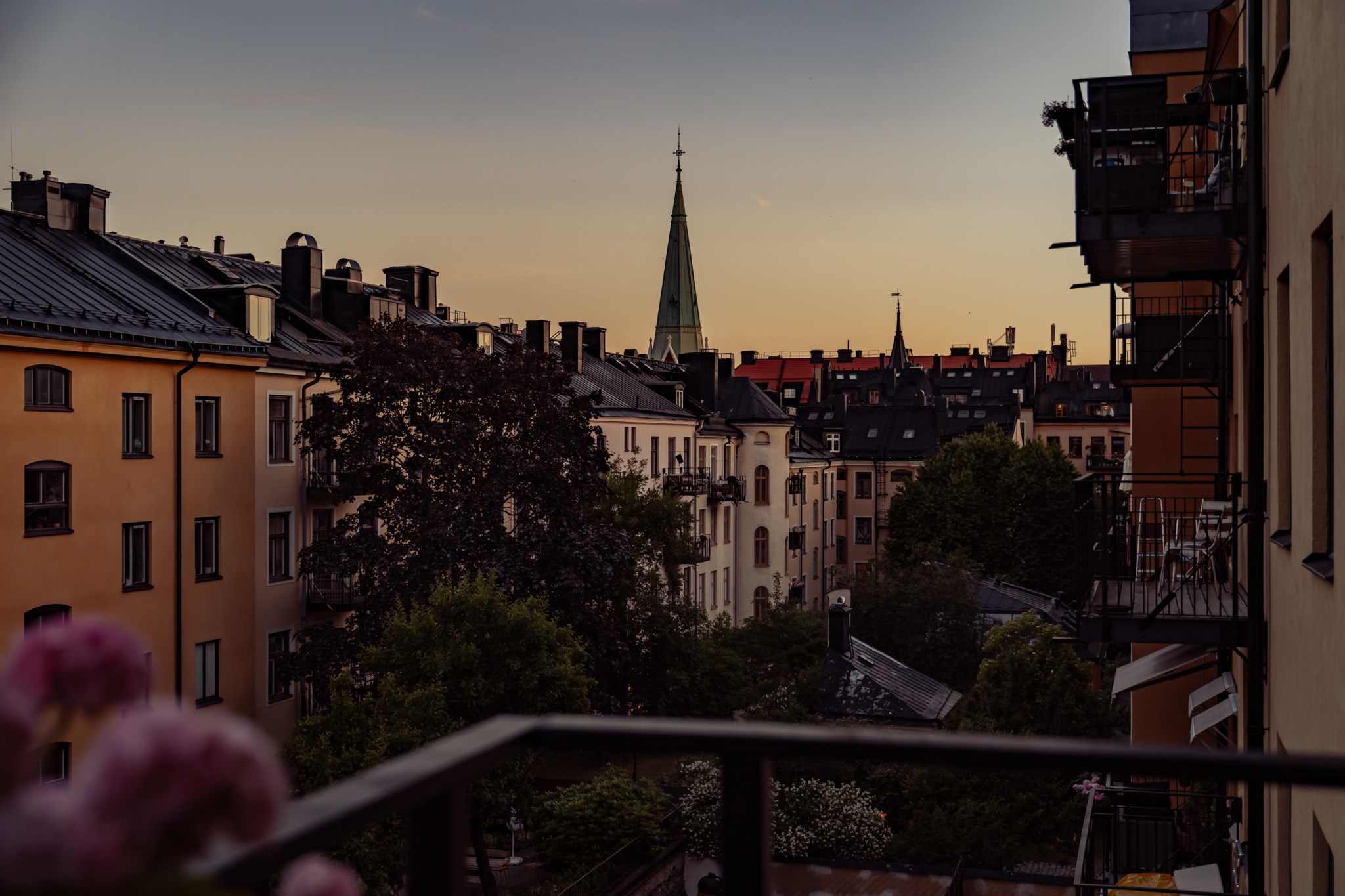 Utsikt från den härliga balkongen Surbrunnsgatan 3, 3tr