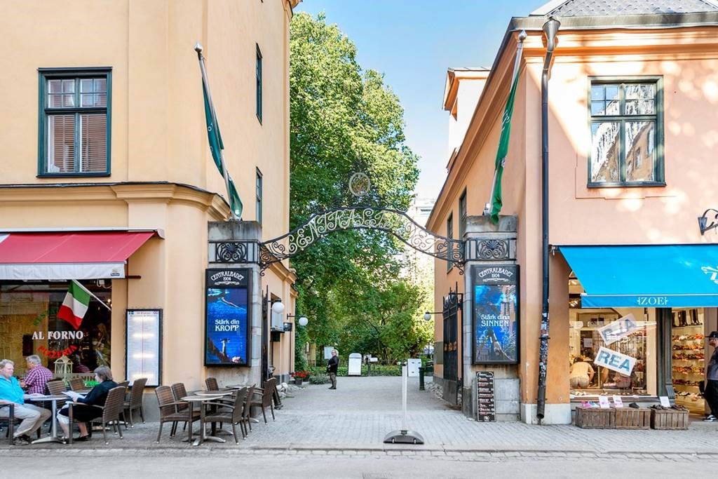 Kort promenad till Drottninggatan / Centralbadet Sveavägen 45, 5tr