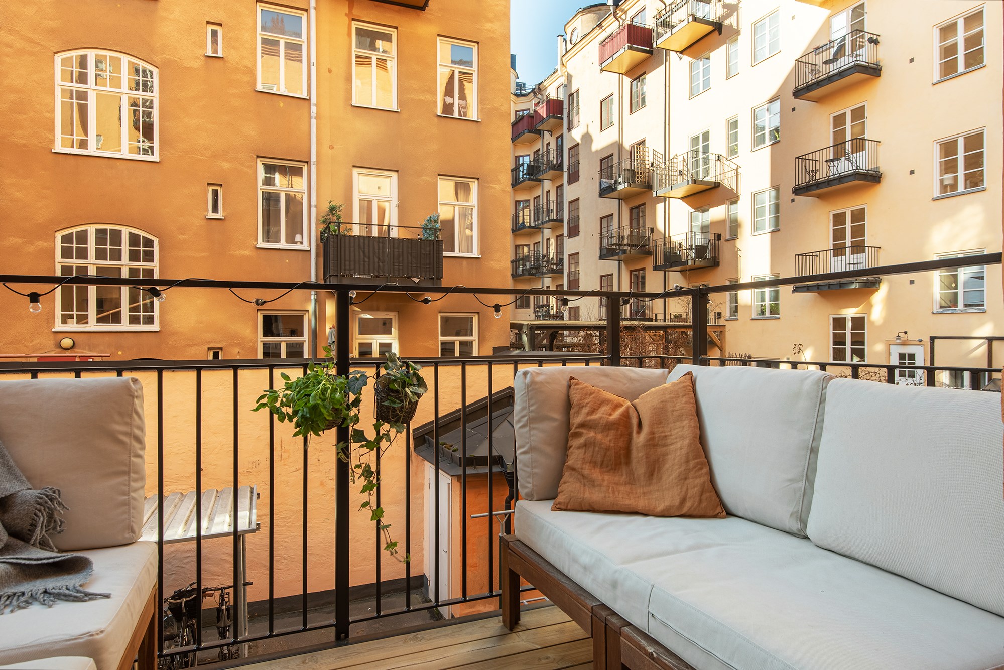 Balkong i sydväst Sveavägen 99