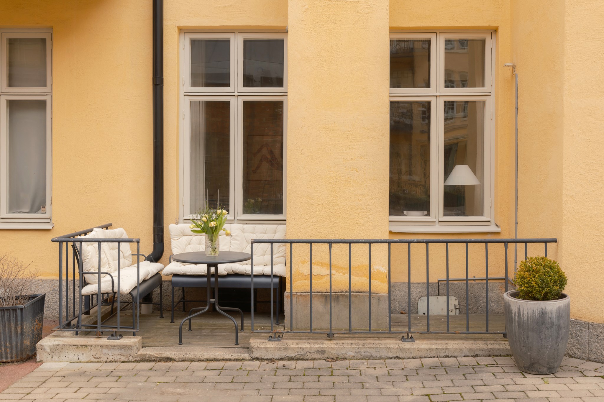 Mysig uteplats i sydväst Upplandsgatan 19A