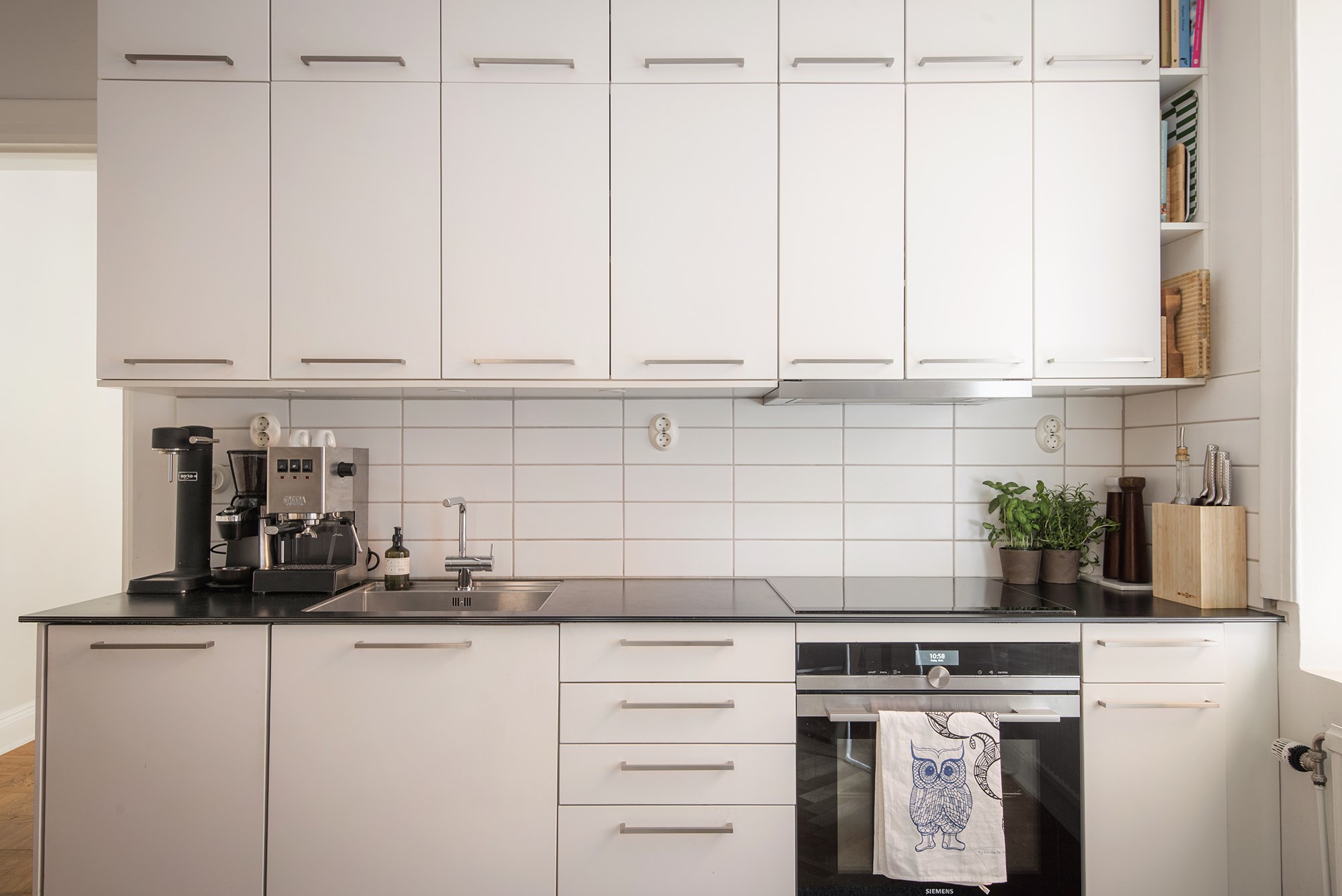 Gott om förvaring och arbetsyta Birger Jarlsgatan 113D