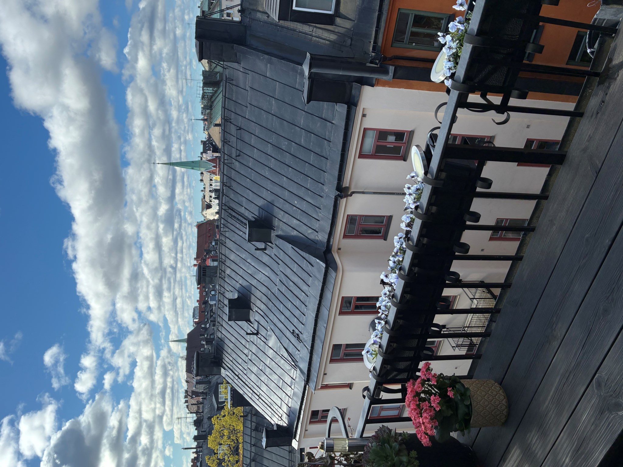 Utsikt - Bild tagen av säljare Valhallavägen 38, vån 5/5