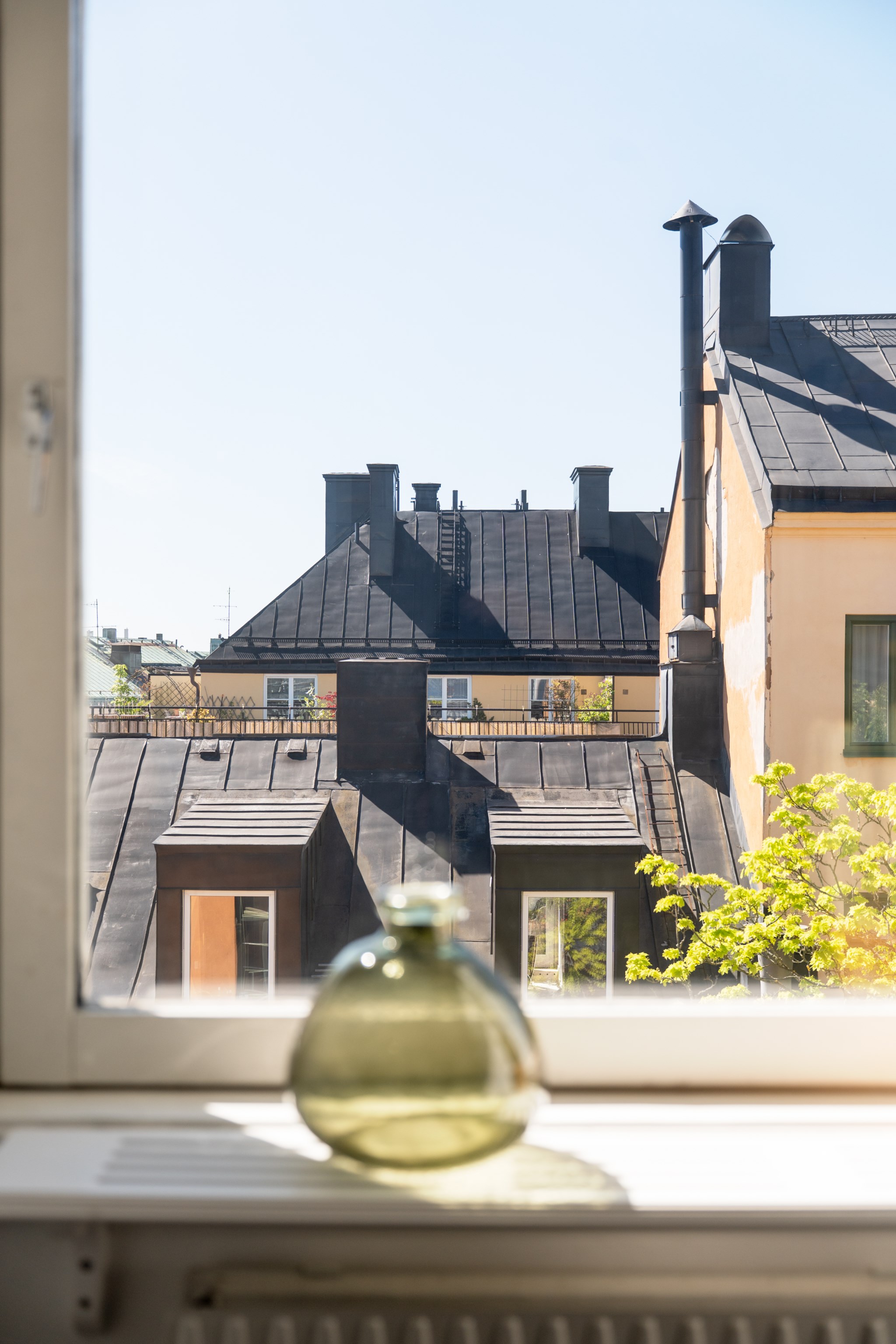 Utsikt över takåsar från sovrum 1 Valhallavägen 38, vån 5/5