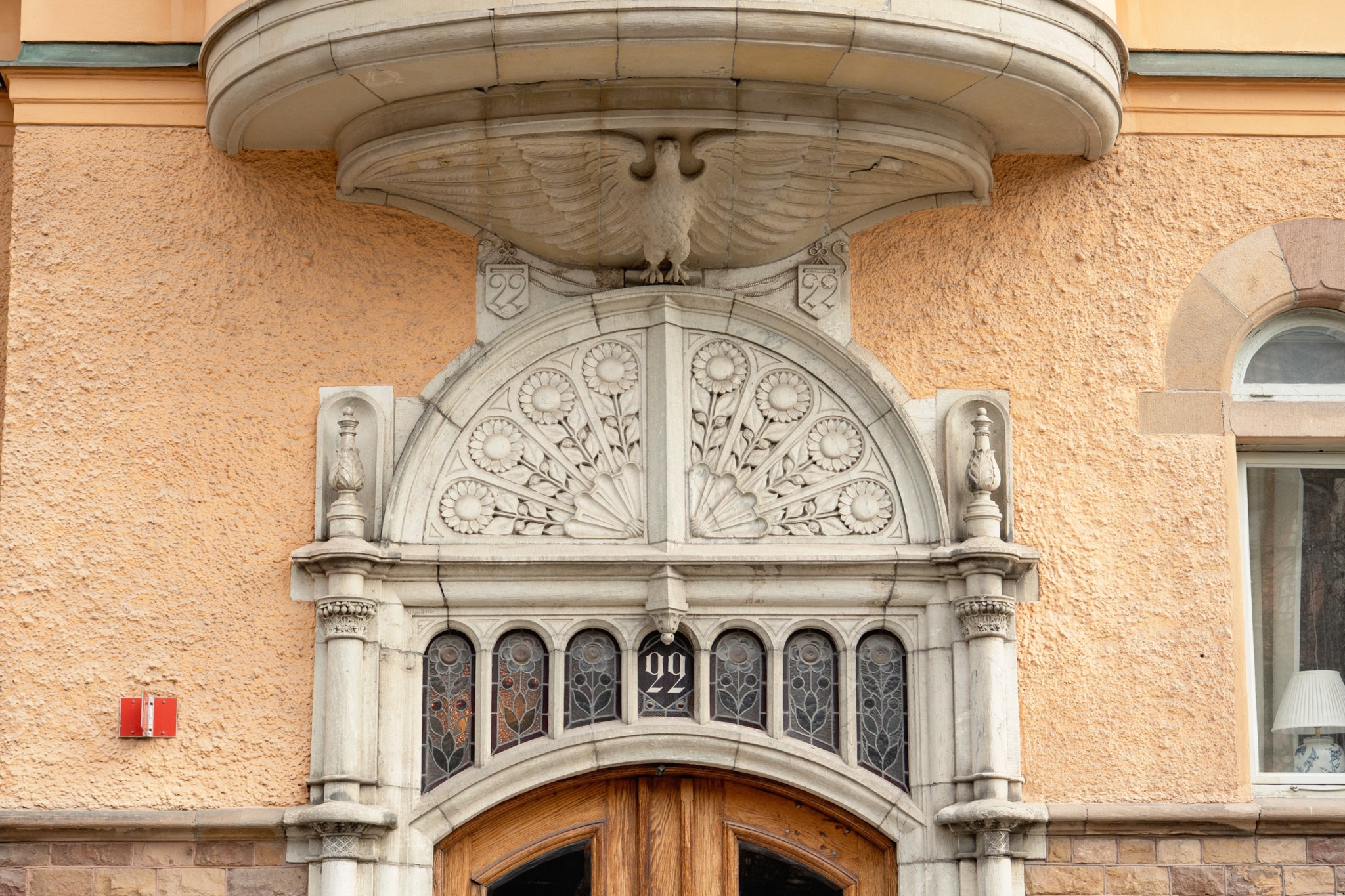 Vackra detaljer från byggåret 1898 Narvavägen 22A, 3tr