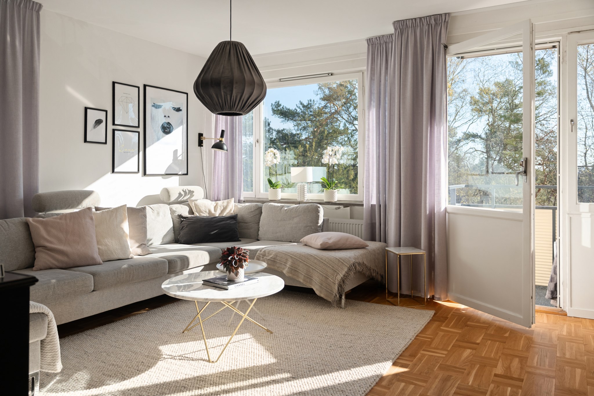 Sällskapsrum med balkong Kevingeringen 25