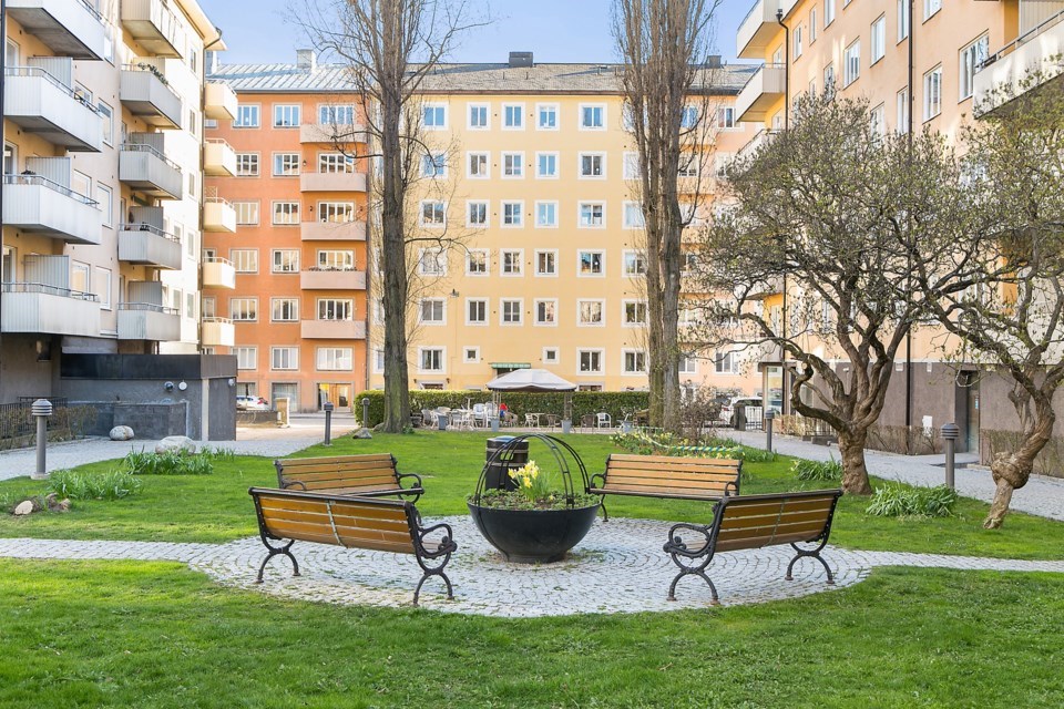 Föreningens gård Erik Dahlbergsgatan 29B