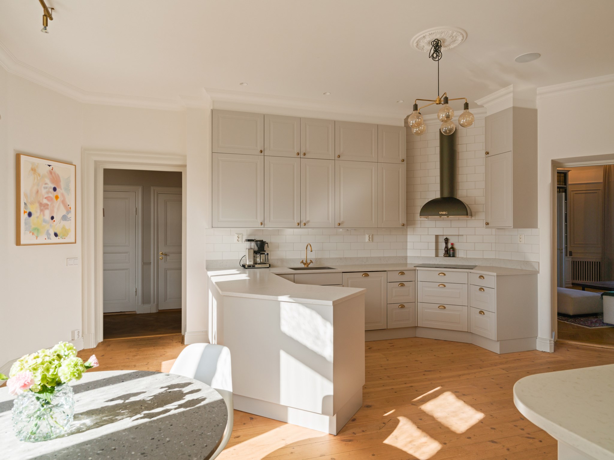 Kök med generös förvaring och fina arbetsytor Birger Jarlsgatan 112
