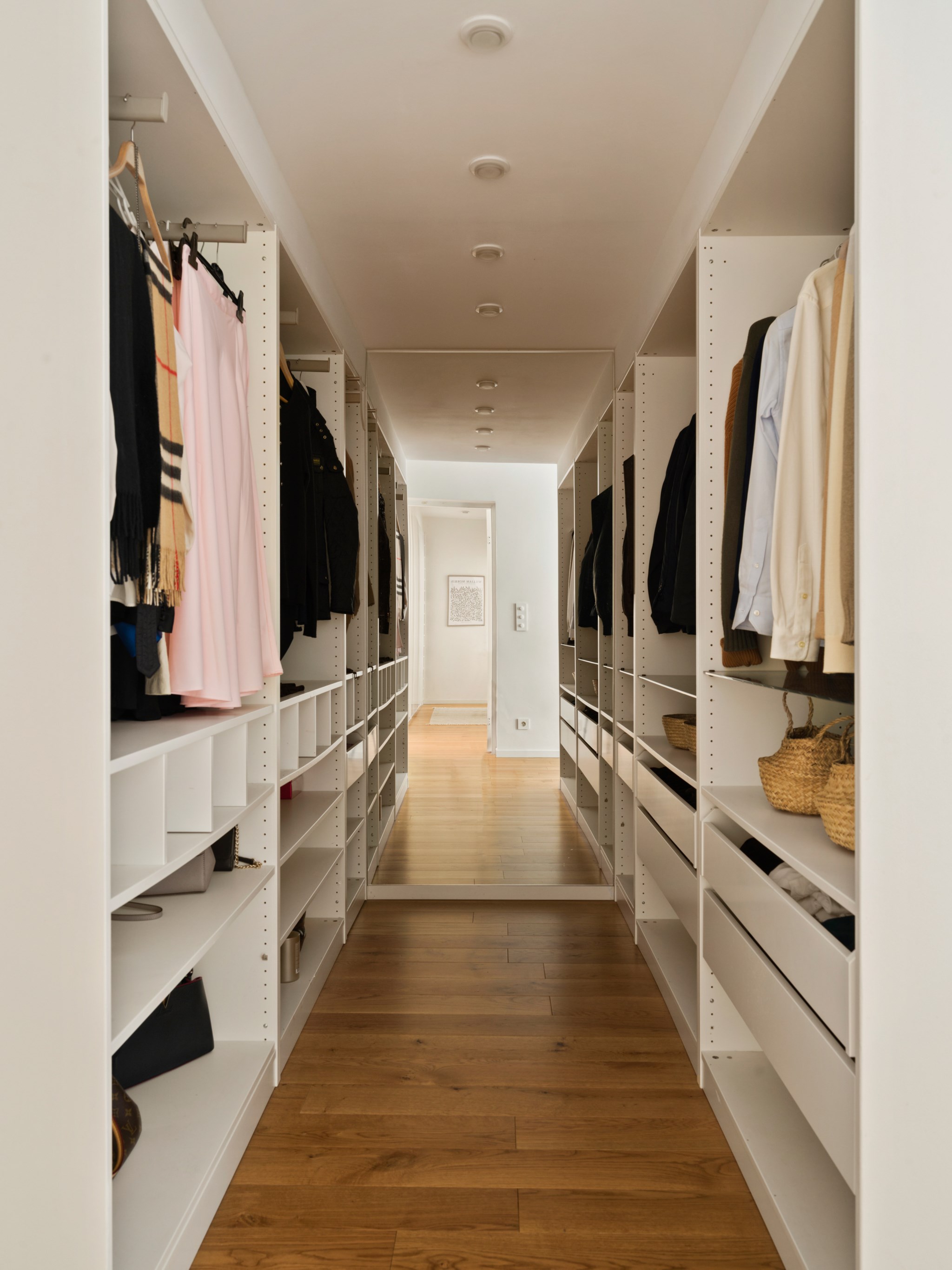 Master bedroom med walk in closet Tulegatan 49, 1 tr