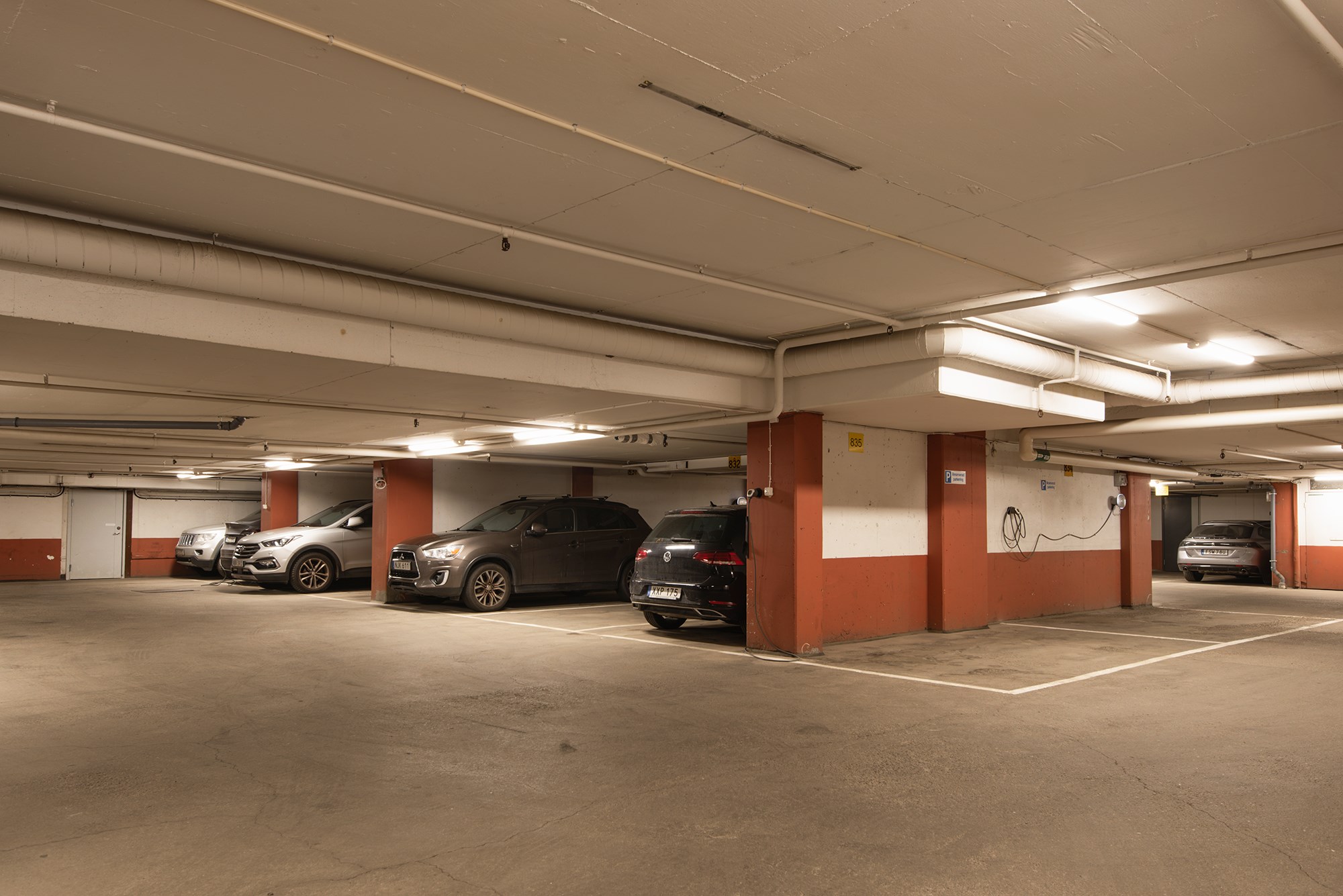 Föreningens garage med kort kö för endast ca 1 200 kr/månad Döbelnsgatan 52