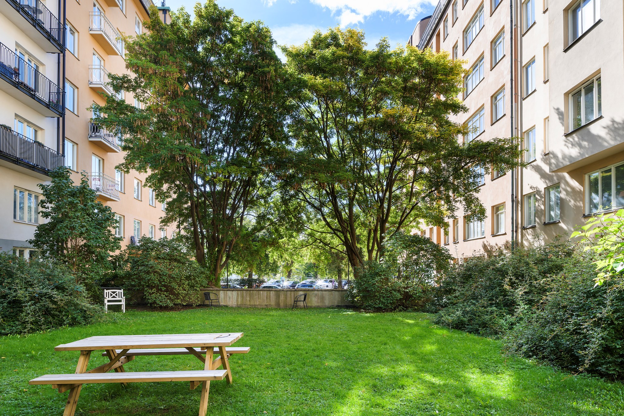 Grönskande gård Ehrensvärdsgatan 4, 3tr